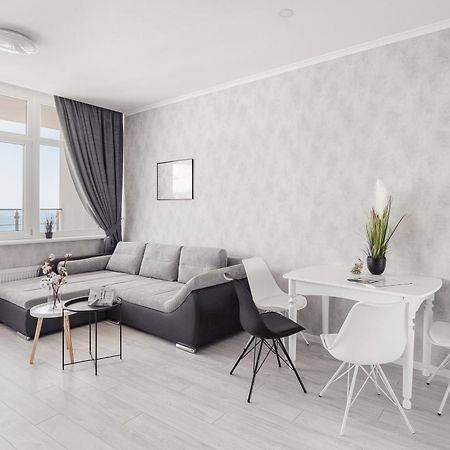 Sea & Sky Apartments Odessa Rum bild