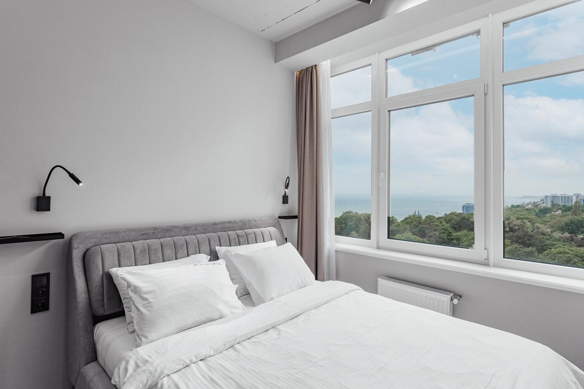 Sea & Sky Apartments Odessa Rum bild